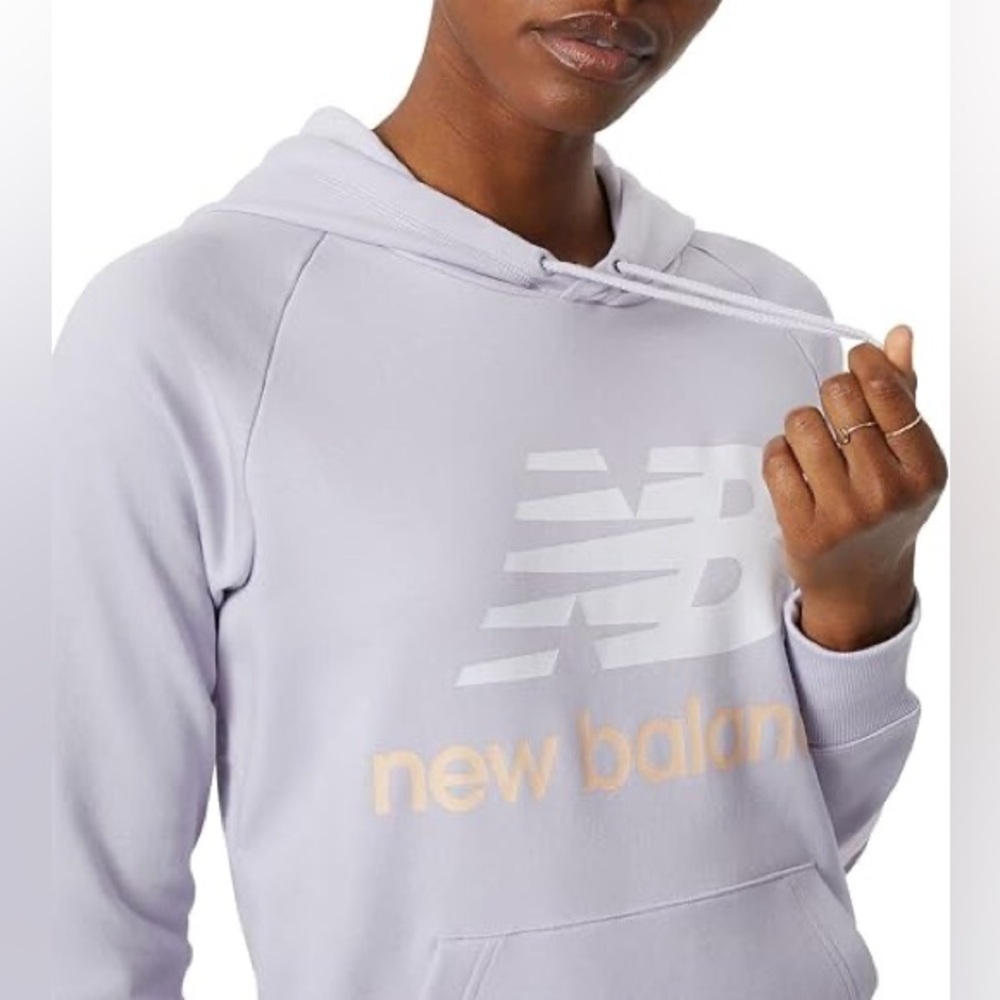 NWT New Balance Essentials Hoodie Violet Gray - Picture 2 of 5